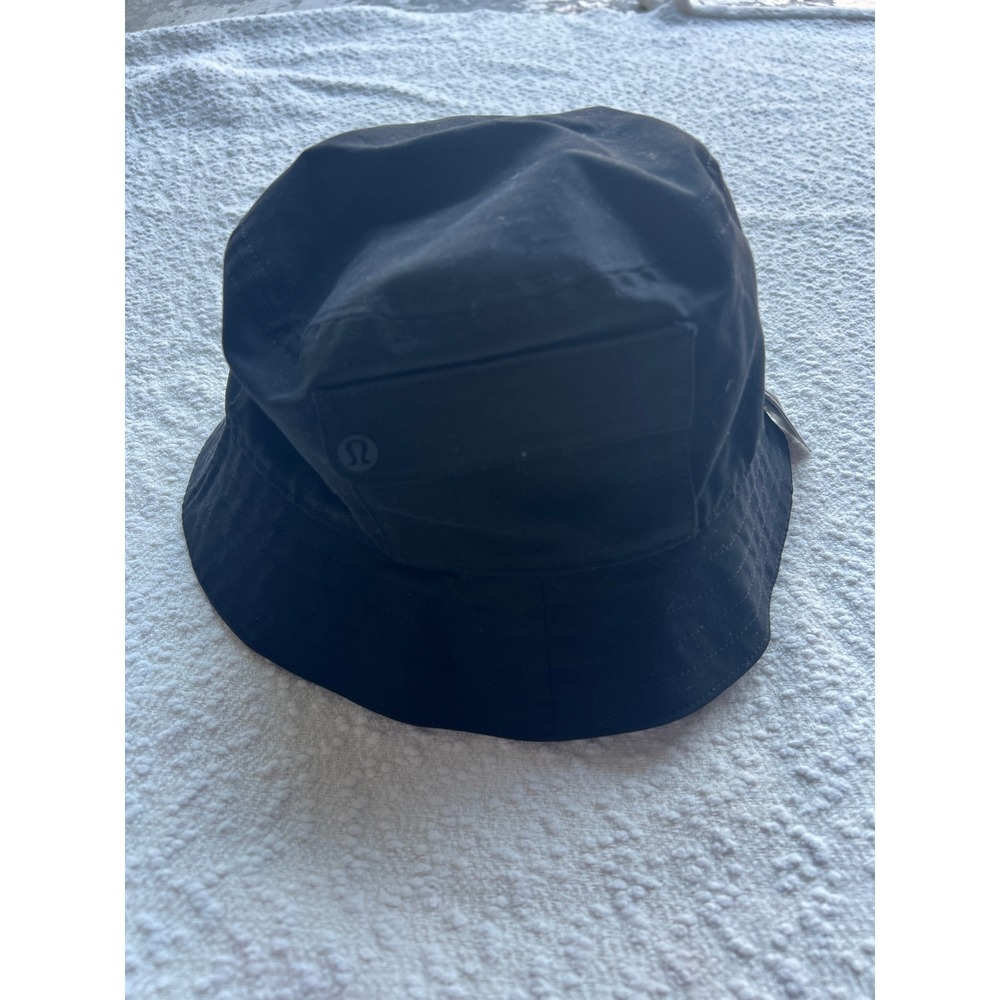 Lululemon On My Level Bucket Hat with Pocket Black Water Repellent S/M NWT